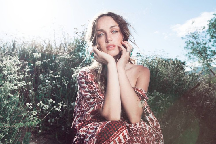 9. 'Sweet Ophelia' – Zella Day
