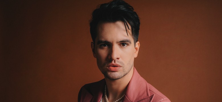 Nowy singiel Panic! At The Disco. Posłuchaj piosenki "Middle of a Breakup"