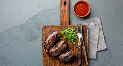 Ta przyprawa odmieni grillowaną kaszankę. Jak ją stosować?