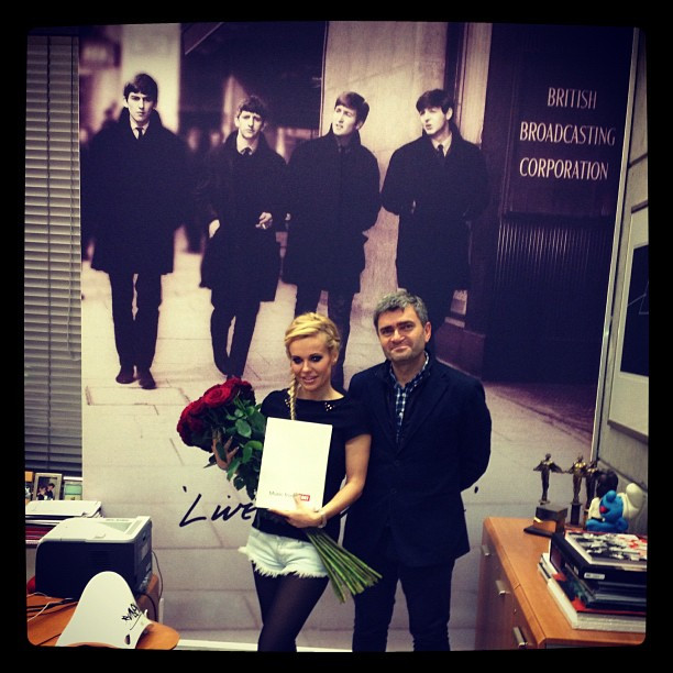 Doda podpisała nowy kontrakt z wytwórnią EMI Music Poland (fot. oficjalna strona artystki)