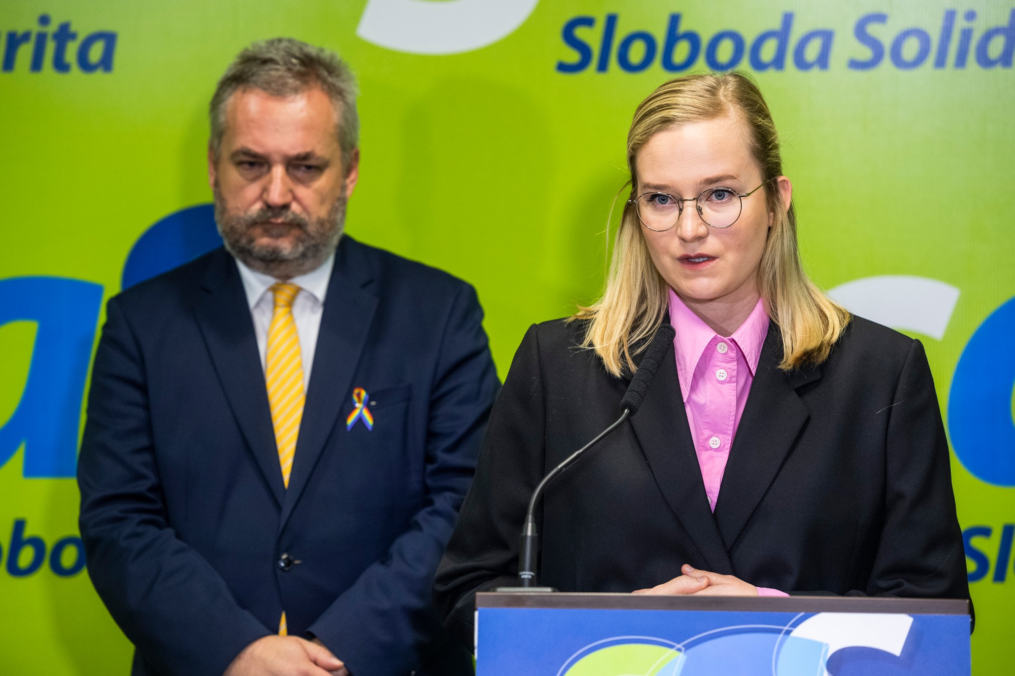 Predsedníčka Výboru NR SR pre európske záležitosti a poslankyňa NR SR Vladimíra Marcinková (SaS) a poslanec NRSR Ondrej Dostál (SaS).