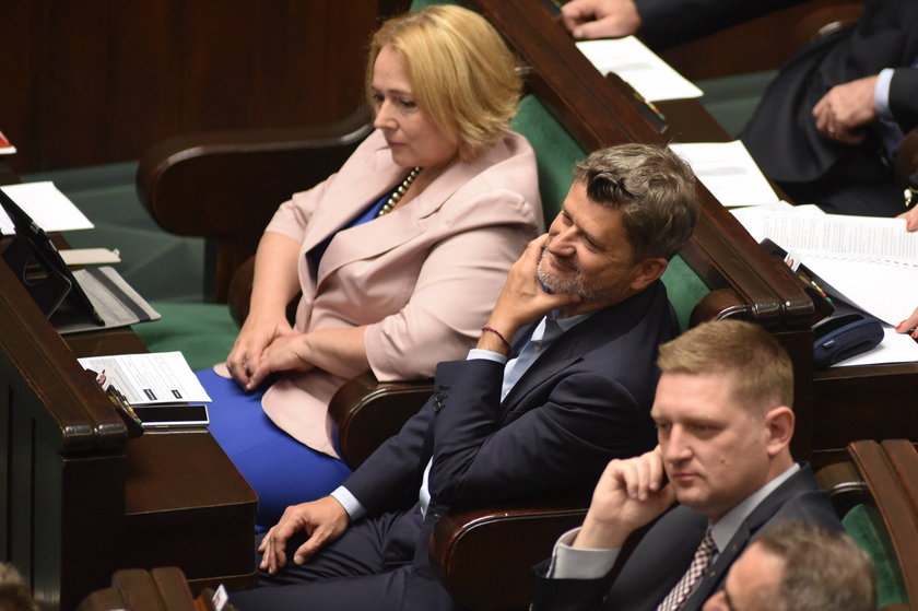 Palikot zrzeka się mandatu poselskiego!