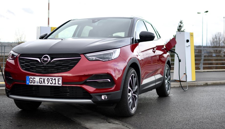 Opel Grandland X Hybrid4