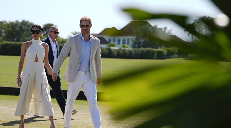 Harry brit herceg és felesége, Meghan Markle, Sussex hercegnője megérkezik a 2024-es Royal Salute Polo Challenge-re / Fotó: Profimedia