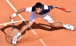 Triumf Djokovicia w Rzymie. W finale pokonał Nadala