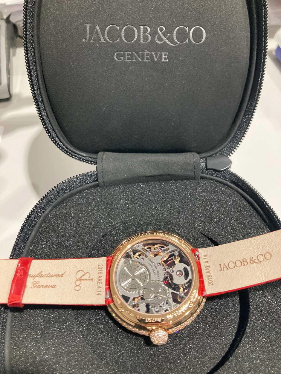 Zaplenjeni sat na Aerodromu