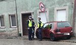 Wielka tragedia przed  świętami w Nowym Miasteczku. 63-latka szła chodnikiem, nadjechał volkswagen...