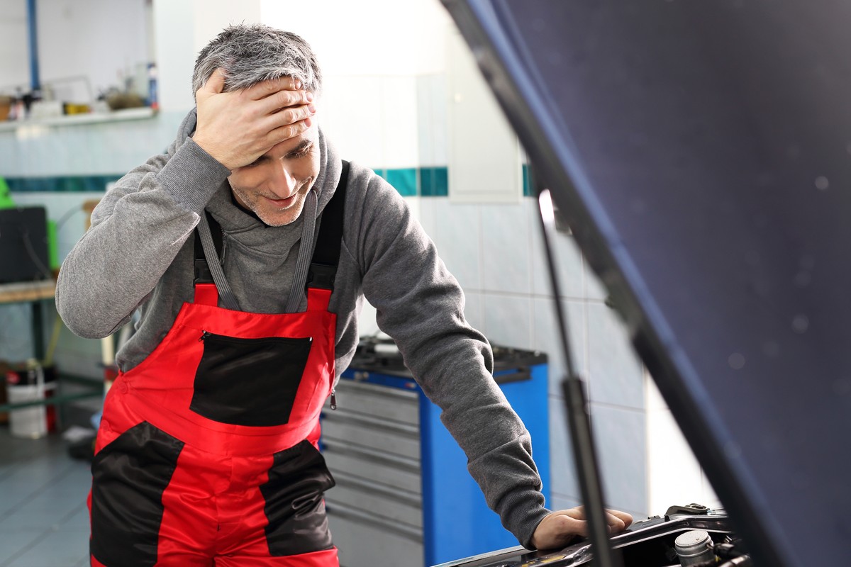 Nikt nie oszuka cię tak, jak mechanik? Oto sztuczki nieuczciwych warsztatów