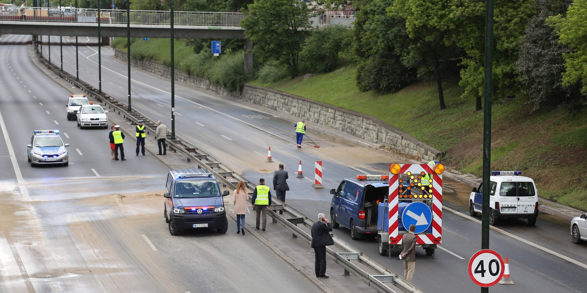 Awaria wodociągowa na Trasie Łazienkowskiej