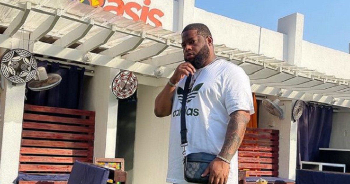 ECG cuts power at D Black's night club over illegal connection - Vimarsana News