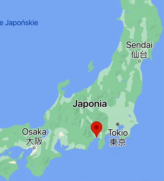 Fudżi to czynny wulkan i zarazem najwyższy szczyt Japonii, leżący 100 km do Tokio.