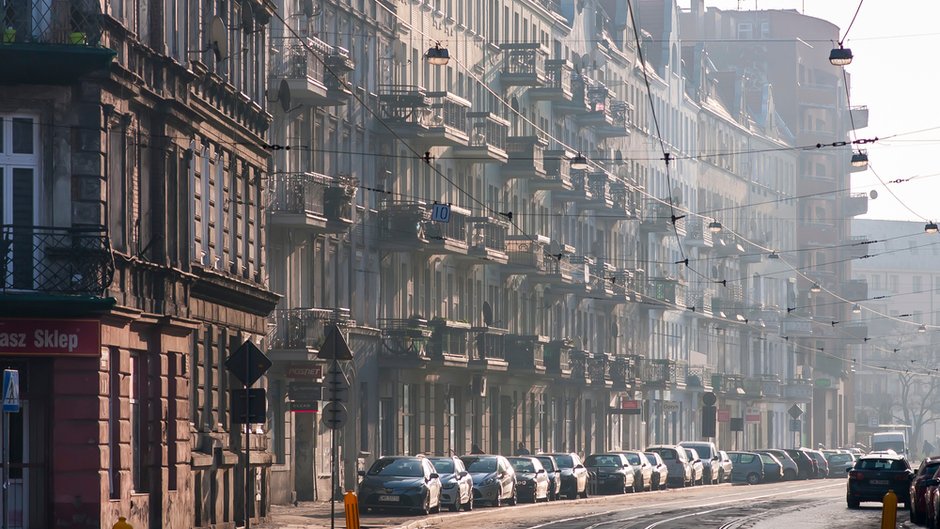 Liczba kopciuchów w zasobach miasta Wrocławia to ponad 5 tys. Zgodnie z prawem do lipca powinny zniknąć