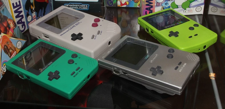  Game Boy Color