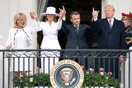 "MELANIJA I JA SMO ISTE!  Dovoljno je da OVO URADI i Tramp odmah USTAJE SA STOLA", BRIŽIT otkrila PRAVU ISTINU o braku Trampovih - KONTROLA NA MAKS: SCENA KOJU NIKAD NEĆE ZABORAVITI