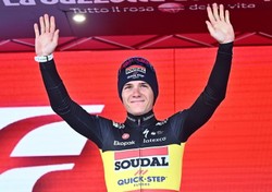 Organizatorzy Giro d'Italia zalecili noszenie maseczek po przypadkach koronawirusa