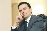 Sędzia Sławomir Różycki przypomina, że w
    budżecie uwzględniono podwyżki dla sędziów. Zwiększono też
    liczbę etatów urzędniczych w sądach, co odciąży sędziów od
   zadań niezwiązanych z orzekaniem