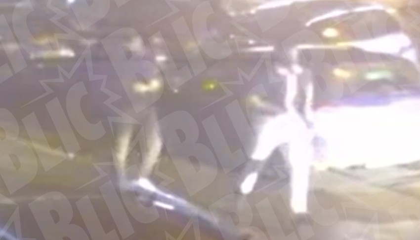 Vasilije Gačević i Marko Daničić šetaju kroz Dobročinu ulicu u Beogradu nakon ubistva Stefana Savića 