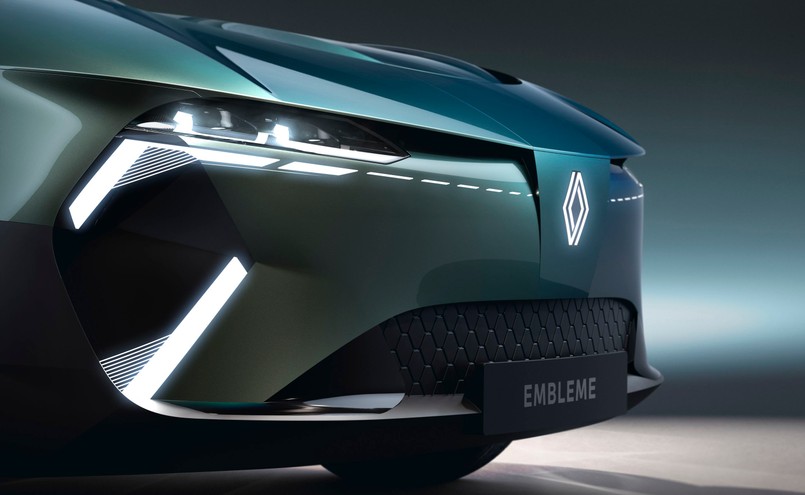 Nowe Renault Embleme