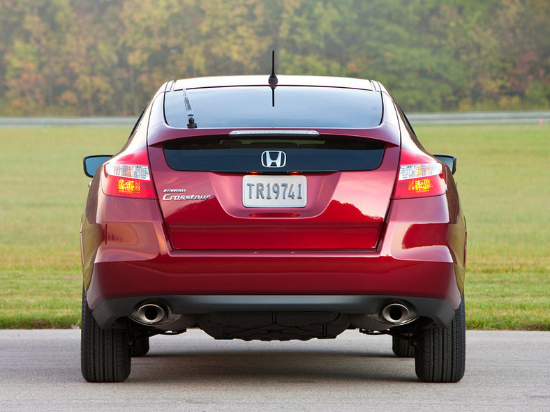 Honda Accord Crosstour: kolejny mikst liftbacka, coupé i SUV-a
