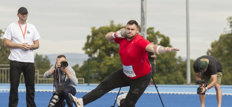 Konrad Bukowiecki pobił swój rekord życiowy. Pchnął kulę na odległość 21,99 m