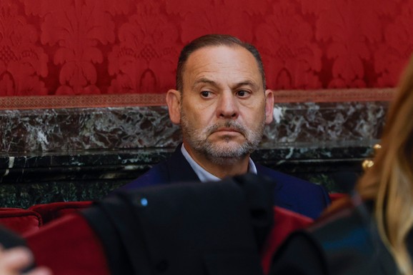 AFERA O KUPOVINI MASKI TOKOM KOVIDA Bivši španski ministar i lider socijalista osuđen na 24 godine, njegov savetnik na 19