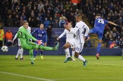 Liga Mistrzów: Cały mecz Glika, Piszczek wszedł z ławki, Kapustka i Wasilewski na trybunach. WIDEO