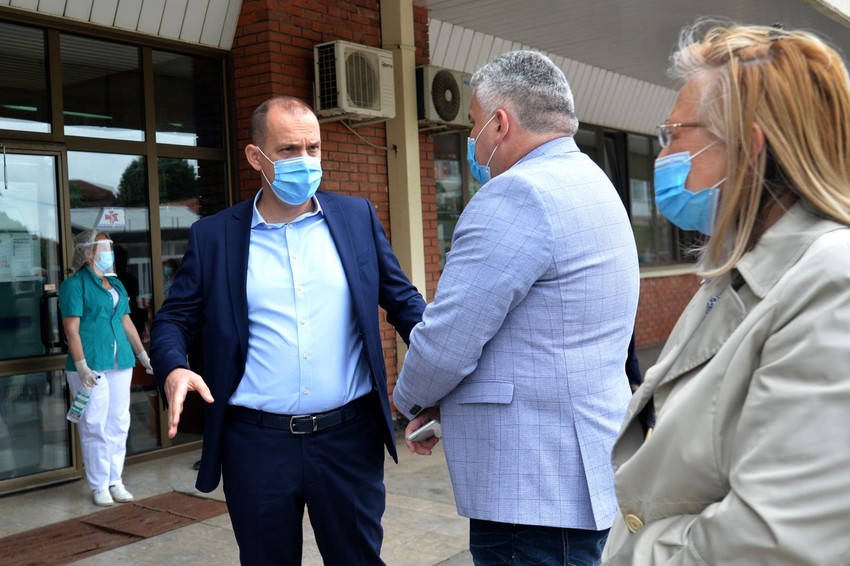 Ministar zdravlja Zlatibor Lončar