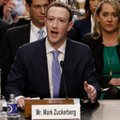 Oto najważniejsze wątki z przesłuchania Marka Zuckerberga przed komisjami Senatu USA
