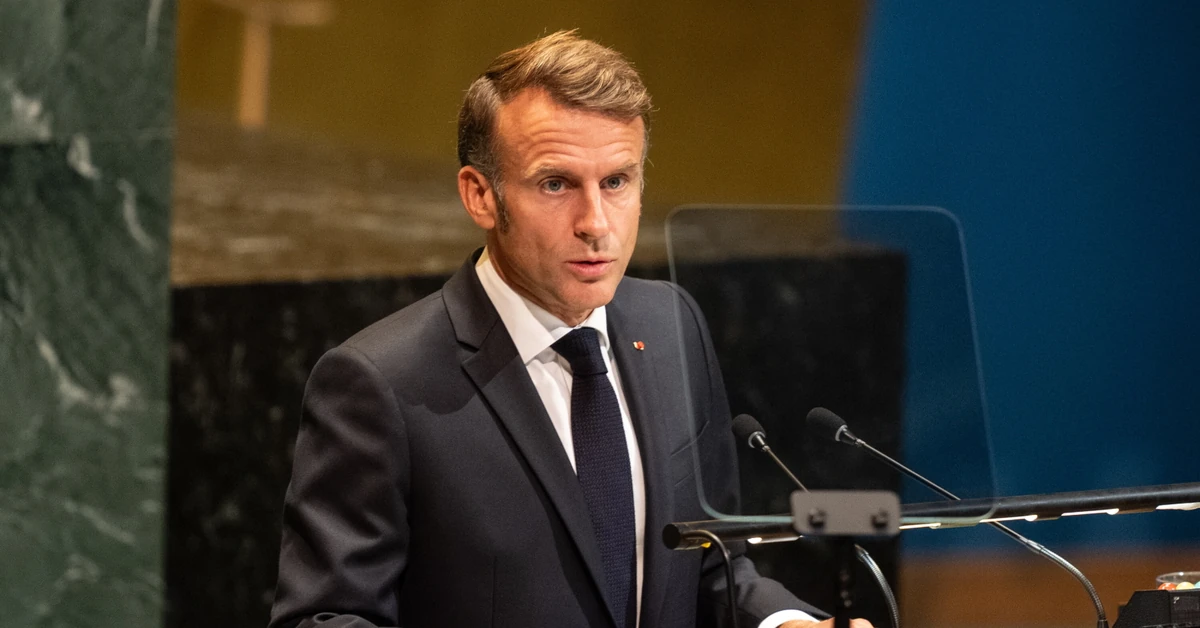 Macron: Trump mógłby dostać Nobla pod jednym warunkiem
