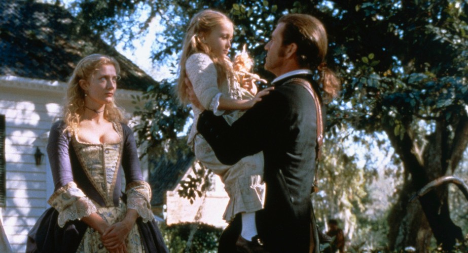 Skye McCole Bartusiak i Mel Gibson w filmie 'Patriota'