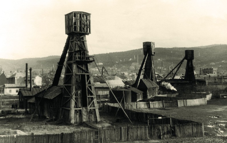 Borysławskie Zagłebie Naftowe / Przedwojenne Bieszczady, Gorgany i Czarnyhora. Najpiękniejsze fotografie