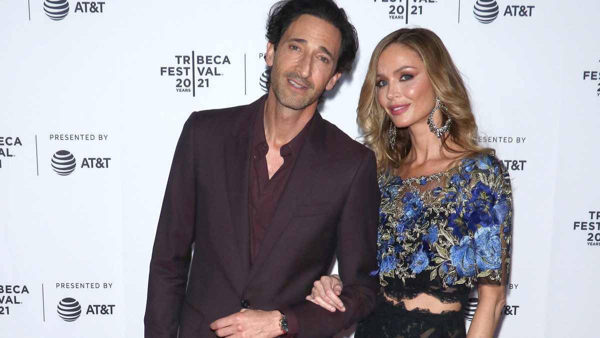 Była żona Harveya Weinsteina pokazała partnera. To Adrien Brody