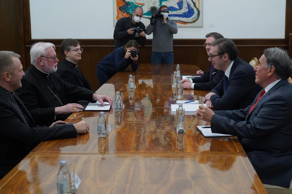 Nadbiskup Galager i predsednik Vučić