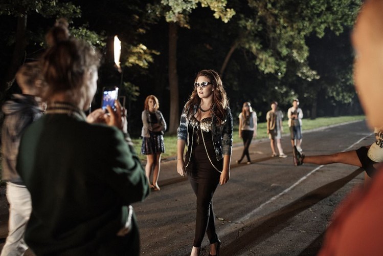 Ewa Farna na planie klipu do piosenki 'Znak'