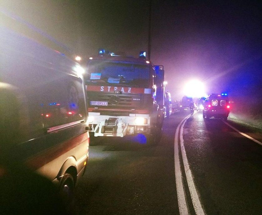 Tragedia na Podkarpaciu. Autokar spadł w przepaść. Są ofiary i ranni