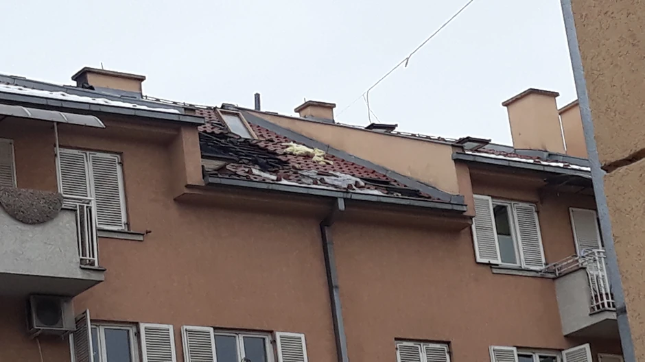 Izgoreo je i krov iznad stana u kojem je bio požar