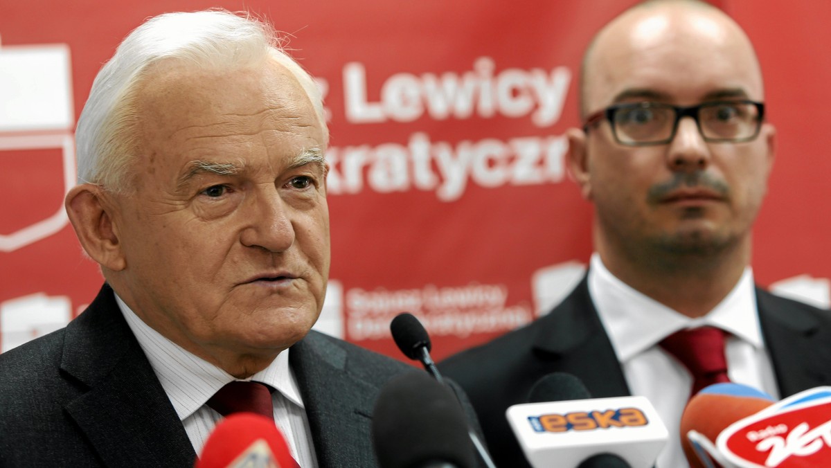 Trzynaście lat istnienia OFE dowodzi, że mamy do czynienia z oszustwem na masową skalę - mówił w Białymstoku lider SLD Leszek Miller. Przypomniał, że wśród zmian, które Sojusz proponuje w systemie, jest stworzenie państwowego funduszu emerytalnego.