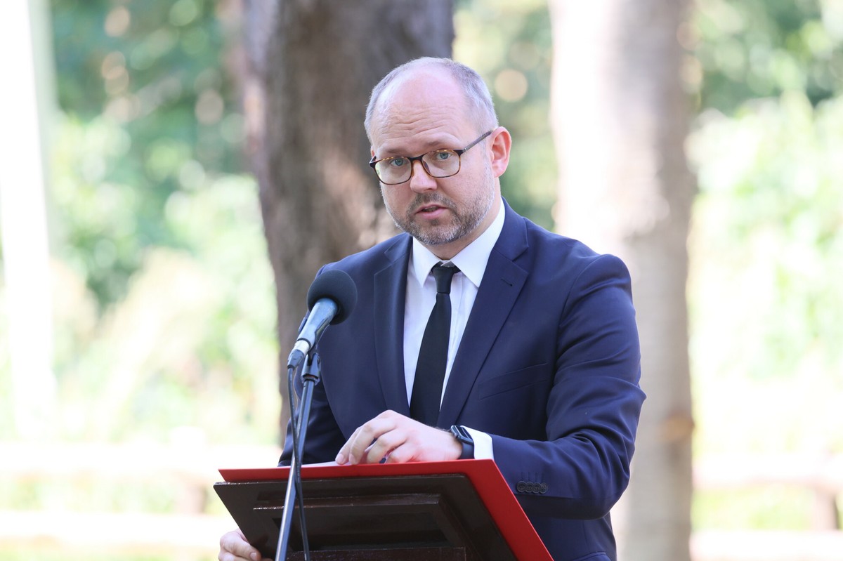 Pogrzeb ofiar rzezi wo?y?skiej w Pu?nikach