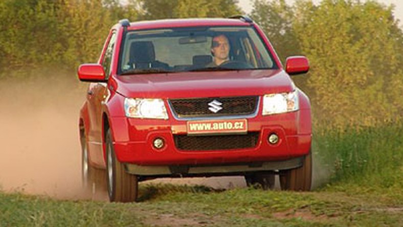 Suzuki grand vitara 3d