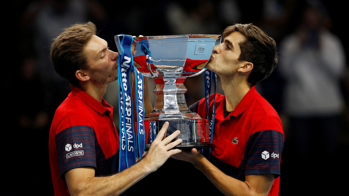 Pierre-Hugues Herbert i Nicolas Mahut zwyciężyli w deblowych ATP Finals w Londynie. W finale pokonali 6:3, 6:4 parę Raven Klaasen (RPA), Michael Venus (Nowa Zelandia).