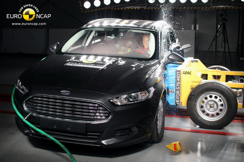 EuroNCAP - Ford Mondeo