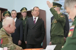 Miedwiediew: Rosji nie pozostaje nic innego. Będzie gorzej niż w 1945 r.