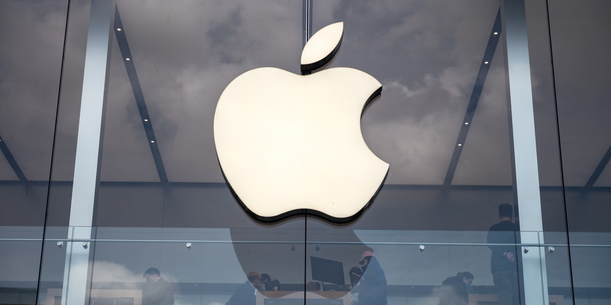 Apple znów wart 3 bln dol.