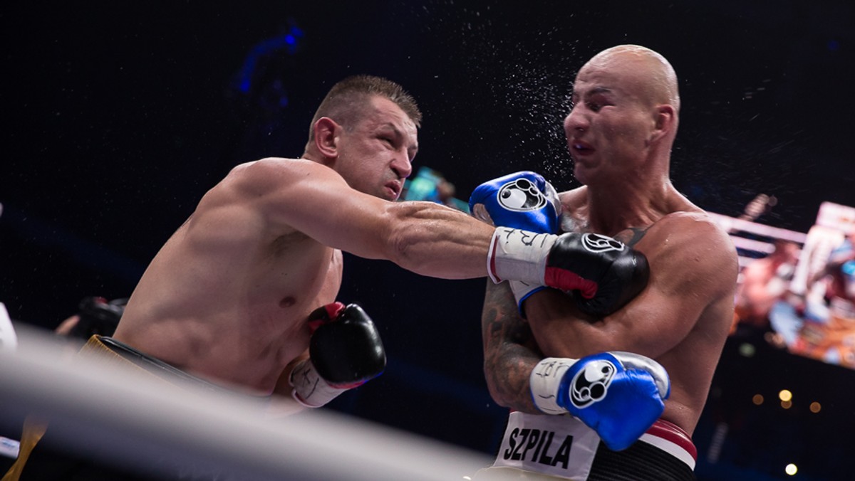 W sobotniej walce wieczoru podczas gali Polsat Boxing Night w Kraków Arenie Artur Szpilka jednogłośnie pokonał na punkty Tomasza Adamka. Dla polskiej prasy jest to najważniejsze sportowe wydarzenie weekendu. "Nowy król wagi ciężkiej" - piszą dzienniki o pięściarzu z Wieliczki.