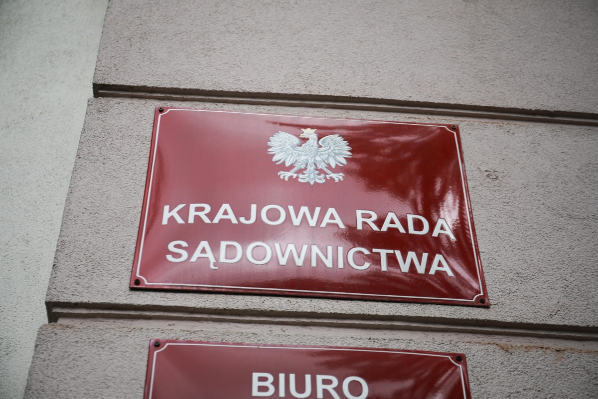 Warszawa, 17.04.2024. Siedziba Krajowej Rady Sądownictwa w Warszawie, 17 bm. . (az/ibor) PAP/Albert Zawada