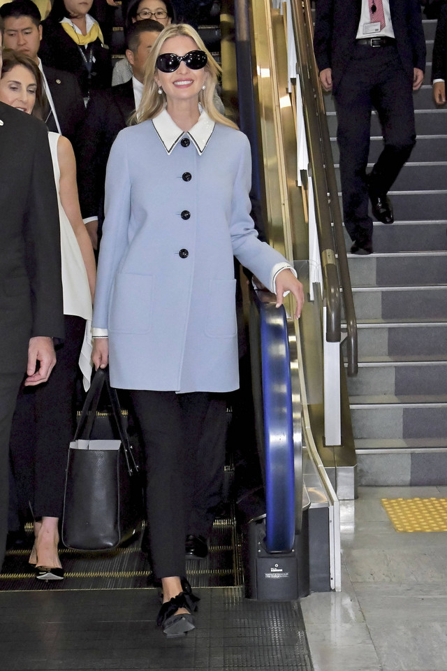 Ivanka Trump w trzech stylizacjach w Japonii