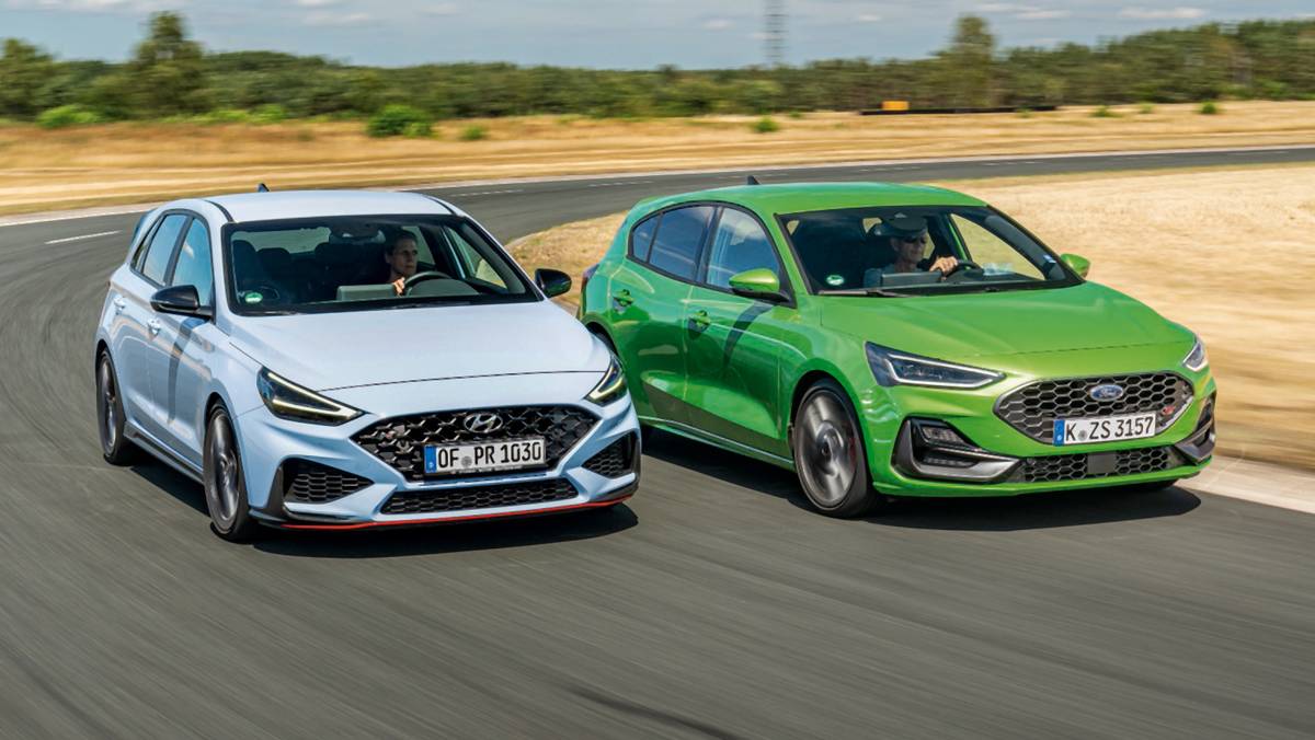 Ford Focus ST i Hyundai i30 N - porównanie (2022)
