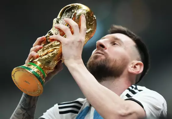 Messi z pucharem trafił do szopki bożonarodzeniowej. Włosi świętują po zwycięstwie Argentyny