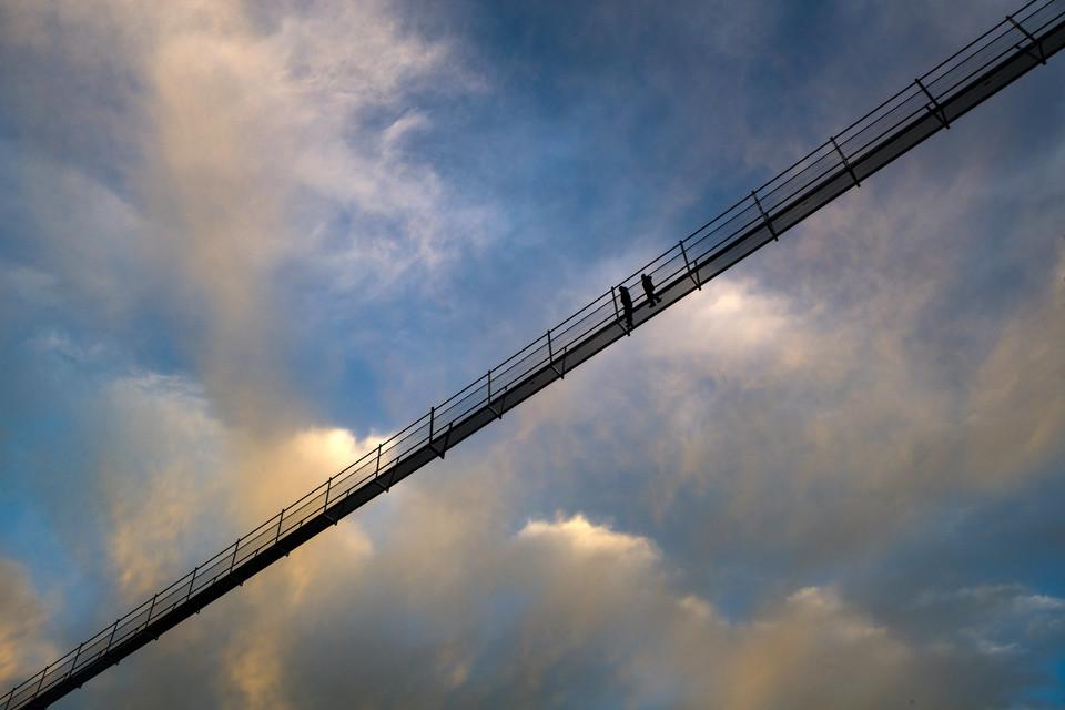 SWITZERLAND CONSTRUCTION SUSPENSION BRIDGE  (World's longest pedestrian suspension bridge inaugurated)