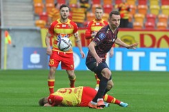 Jeden celny strzał to za mało na Pogoń. 'Portowcy' nadal na mistrzowskim kursie [WIDEO]